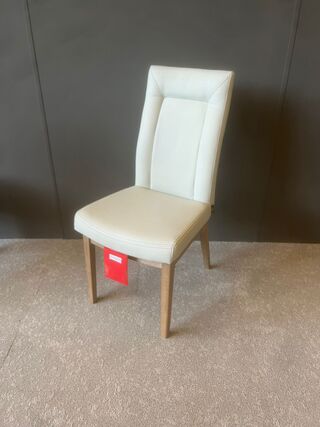 3x Malene eetkamerstoelen, mint/wit